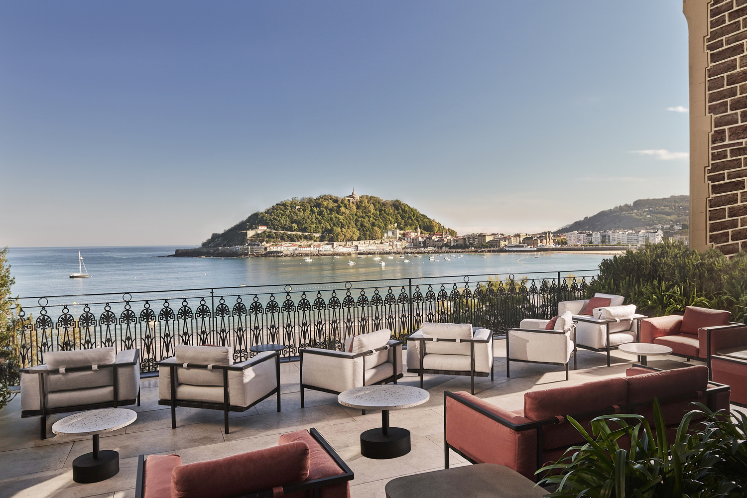 Terrace NT1