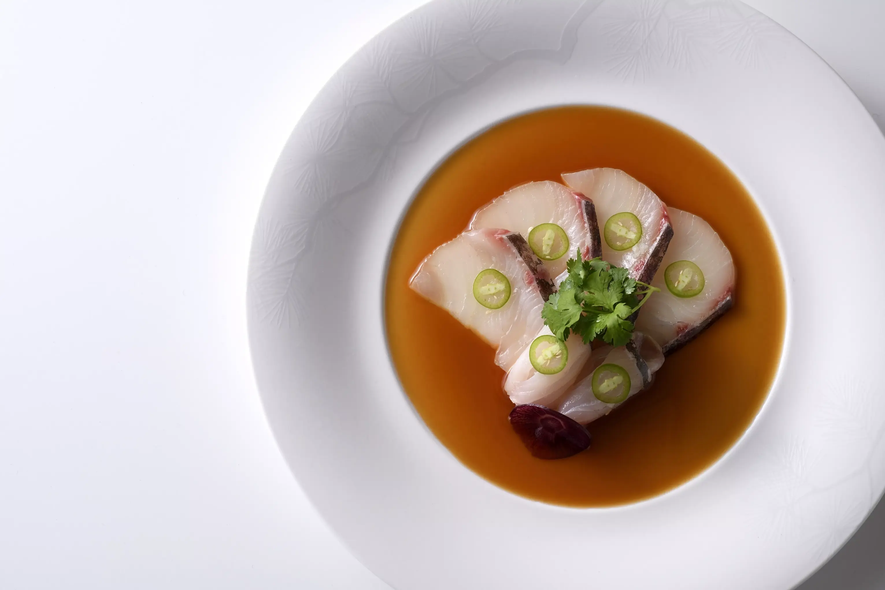 Yellowtail Sashimi w Jalapeno 3062 x 2041